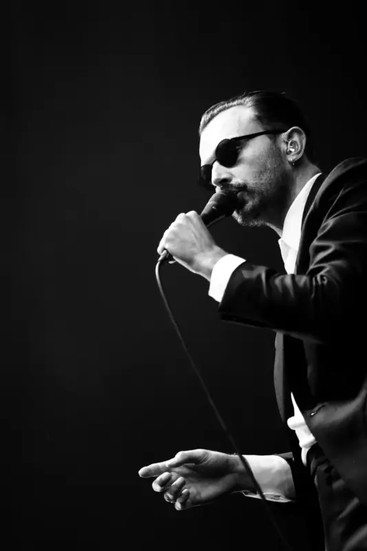 Photo von HURTS